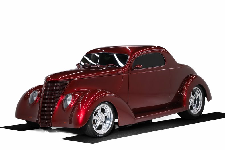 1937 Ford Custom 27