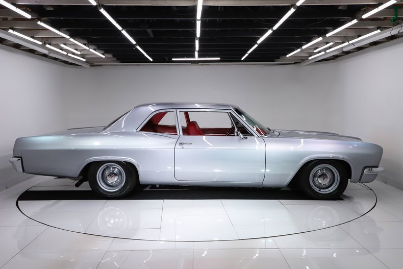 1966 Chevrolet Biscayne 18