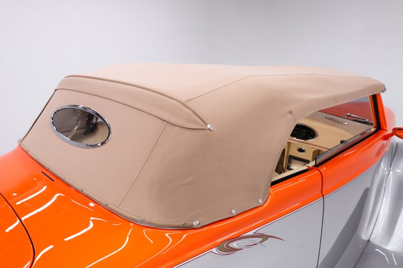 1937 Ford Cabriolet 38