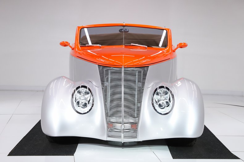 1937 Ford Cabriolet 76