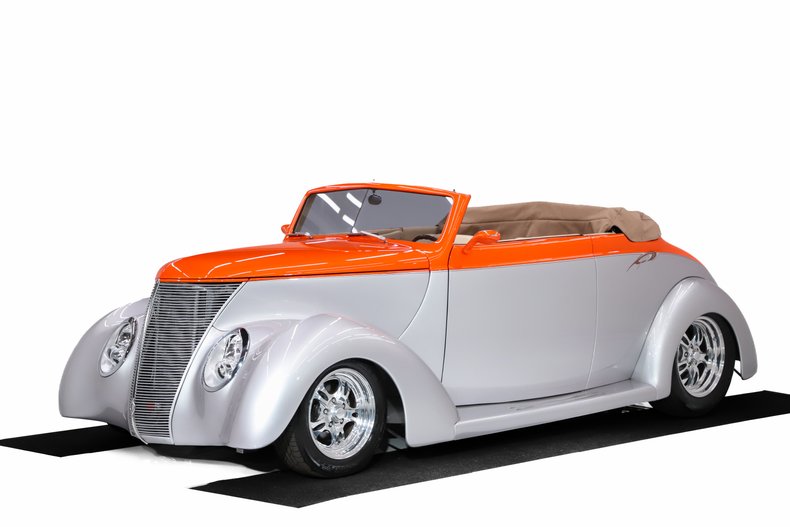 1937 Ford Cabriolet 55