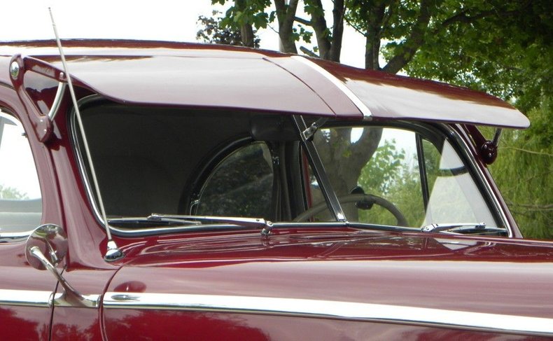 1947 Ford Super Deluxe