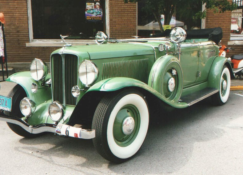 1933 Auburn 12-161A