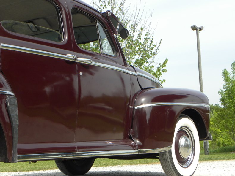 1948 Ford Deluxe