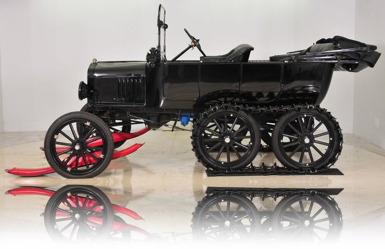1919 Ford Model T | Volo Museum