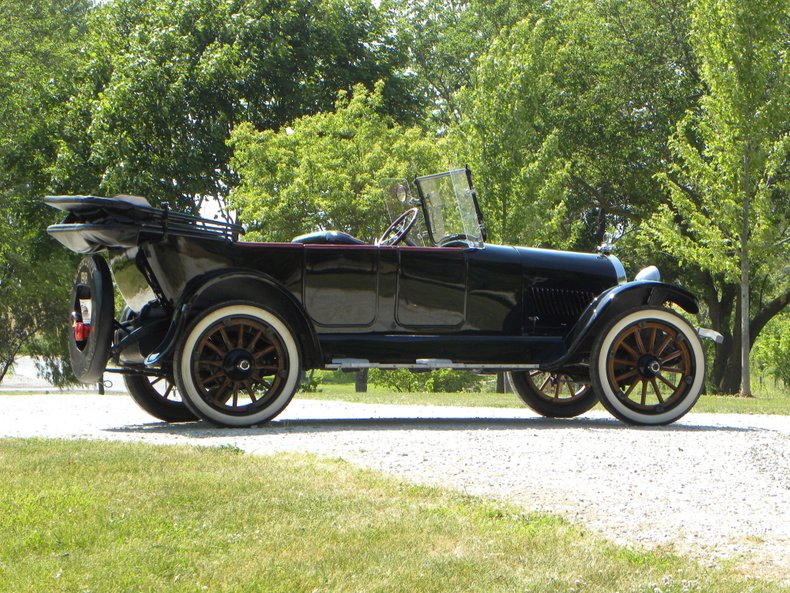1918 Oldsmobile Model 37