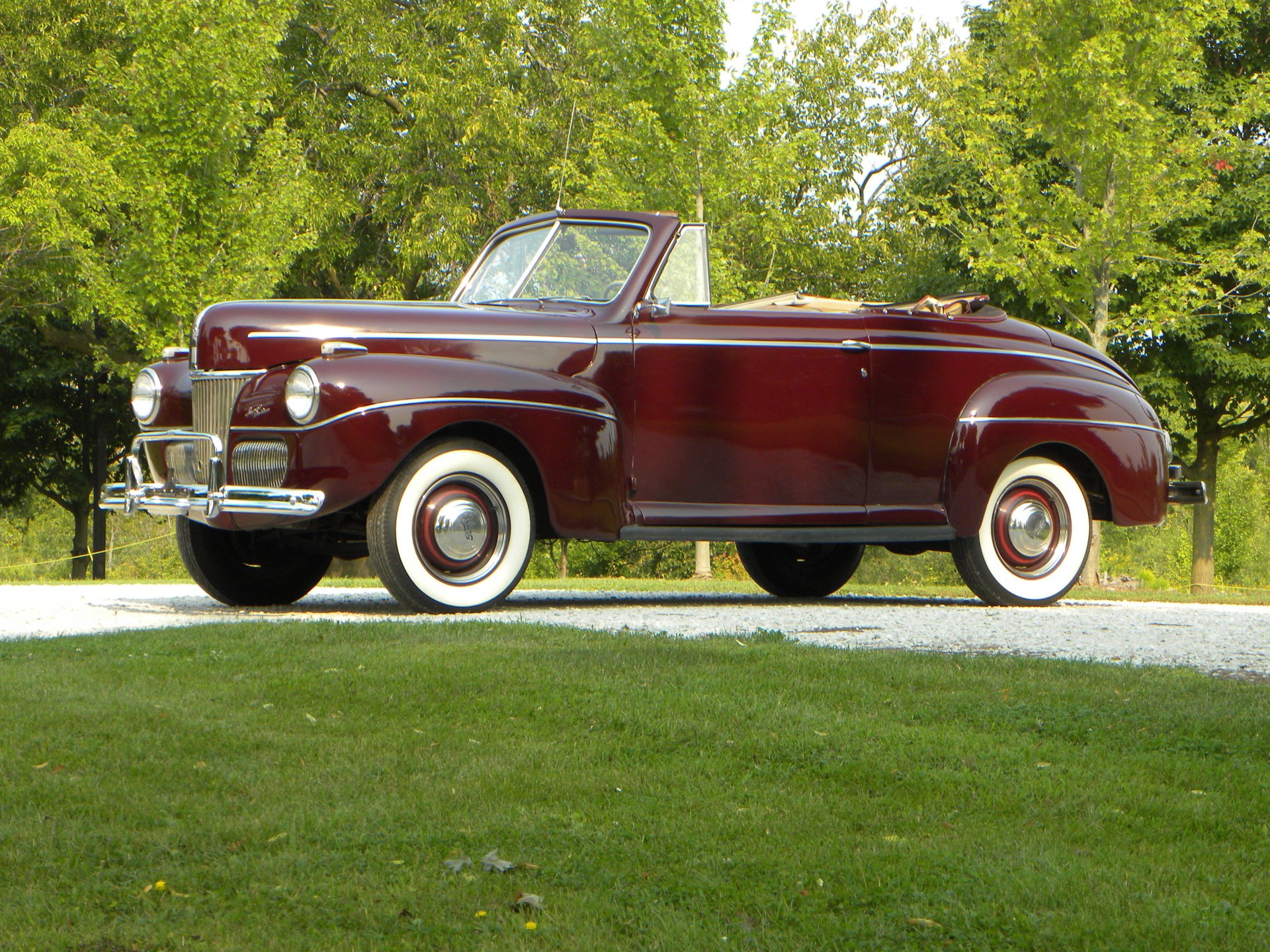 1941 ford super deluxe convertible coupe
