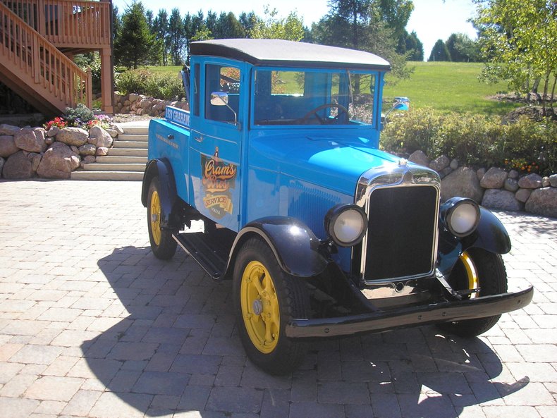 1928 Graham Bros Tow Truck