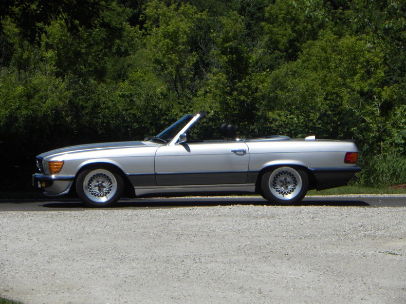 1981 Mercedes-Benz 500SL | Volo Museum