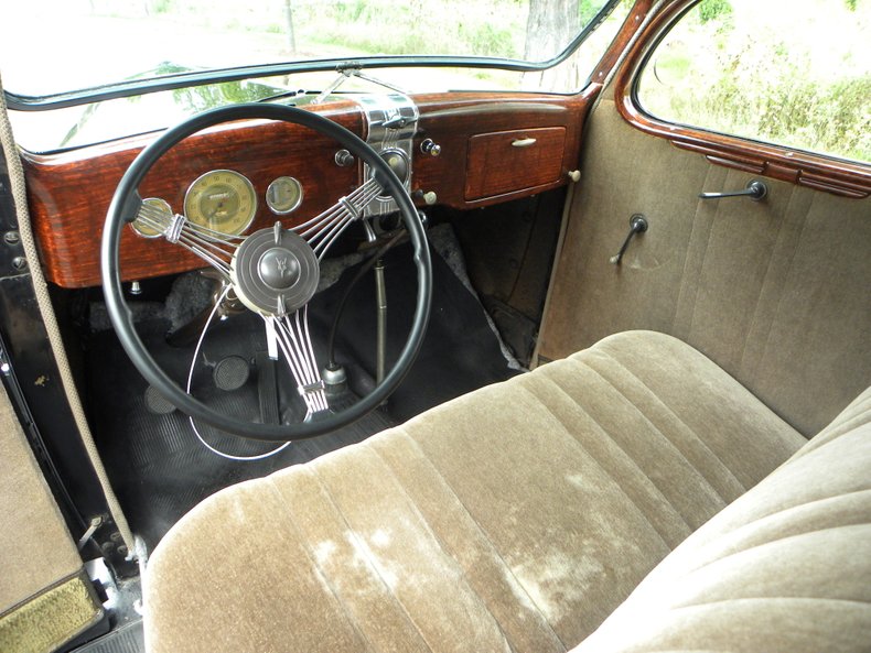 1936 Ford Deluxe