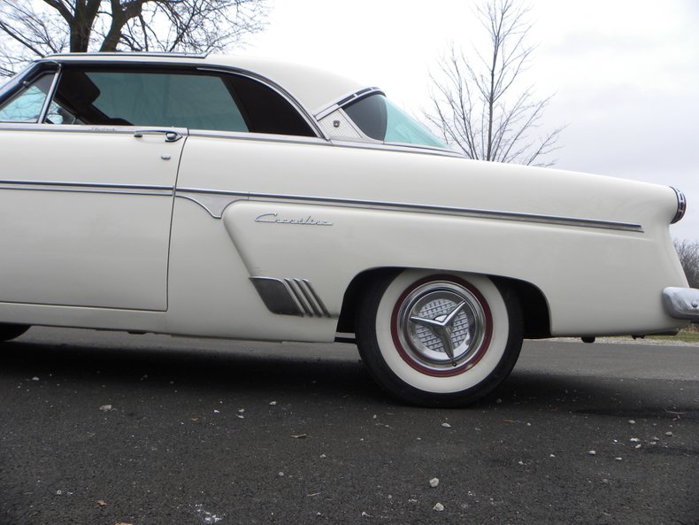 1954 Ford Crestline