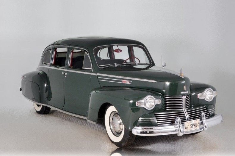 1942 Lincoln Zephyr | Volo Museum