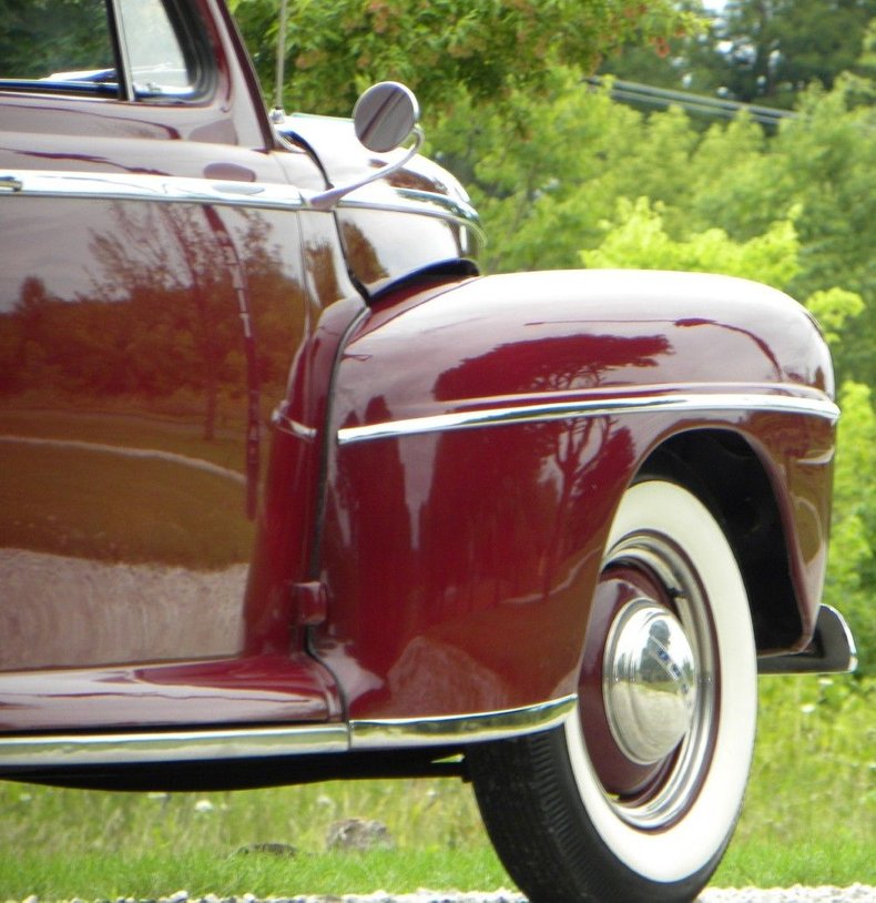 1947 Ford Super Deluxe