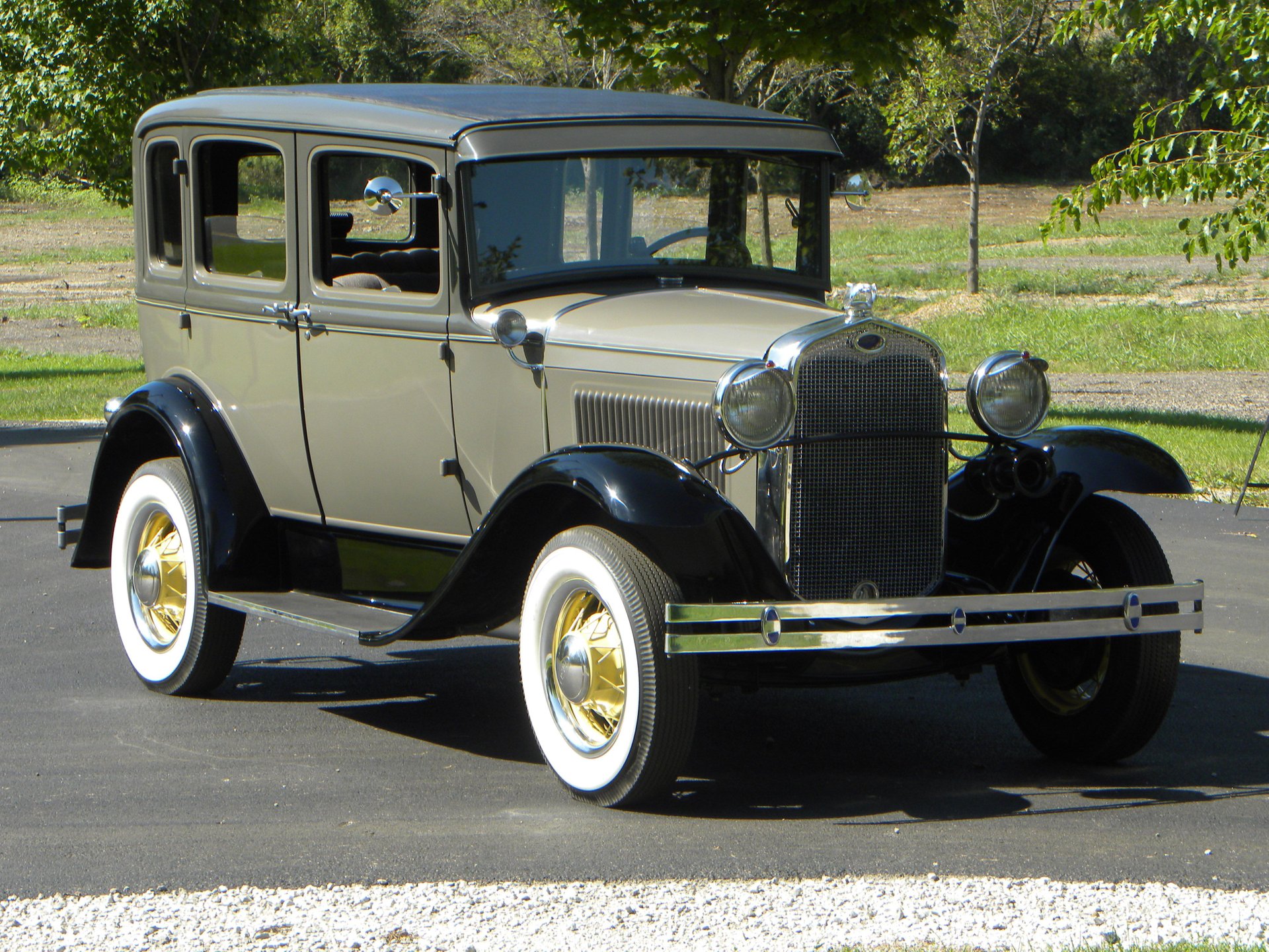 1930 ford model a 4 dr briggs sedan
