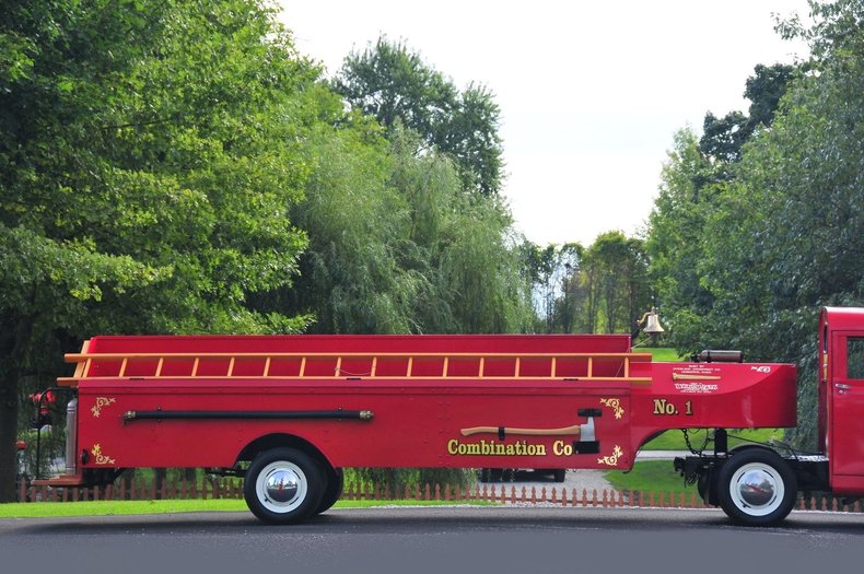 1951 Crosley Fire Engine | Volo Museum