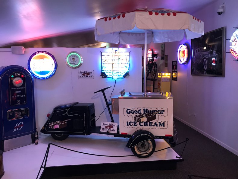 1960 Cushman Good Humor Cart | Volo Museum