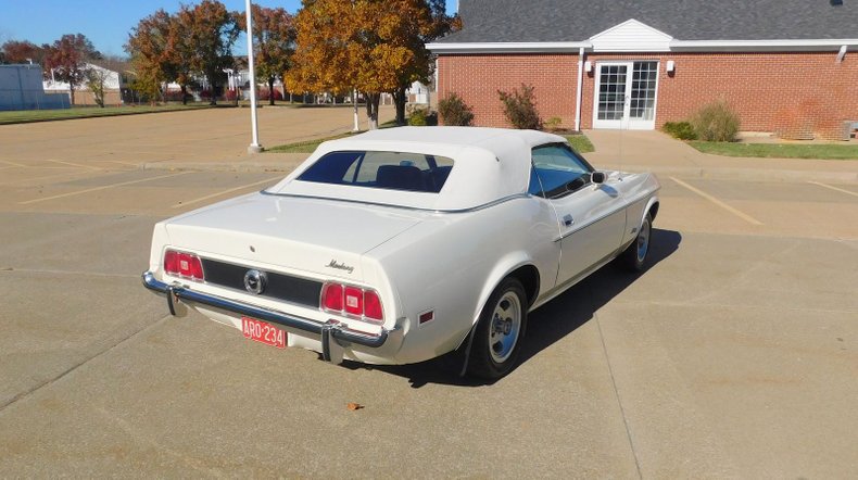 1973 Ford Mustang 11