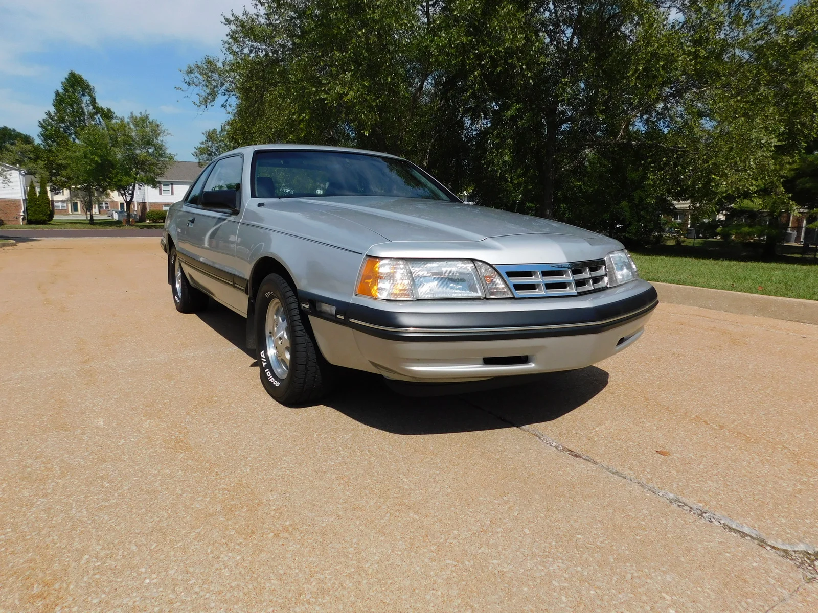1988 Ford Thunderbird - Photo 9