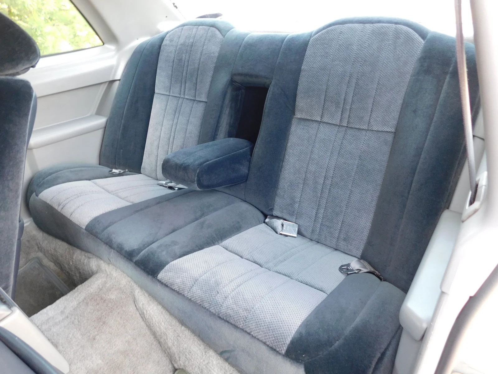 1988 Ford Thunderbird - Photo 17