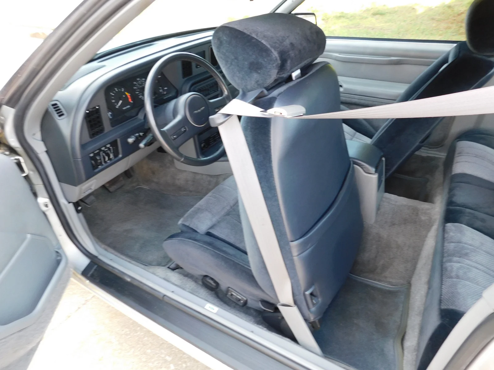 1988 Ford Thunderbird - Photo 43