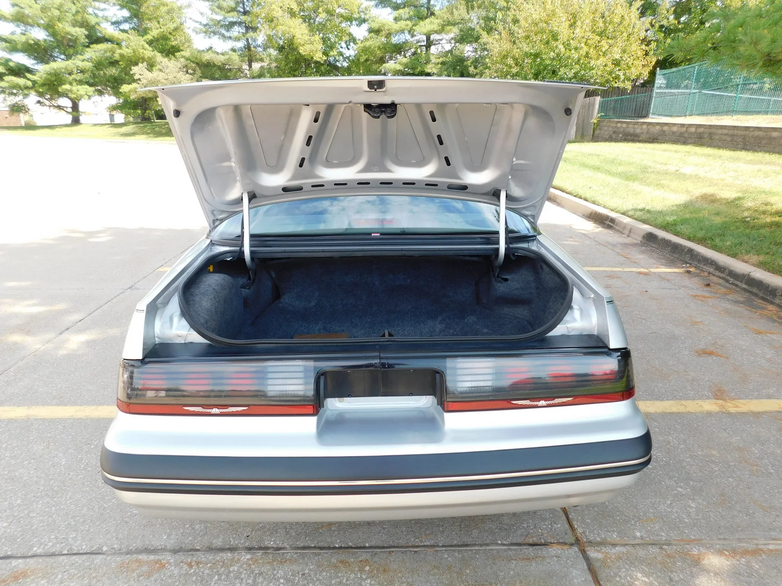 1988 Ford Thunderbird - Photo 64