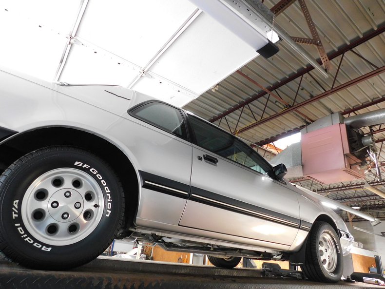 1988 Ford Thunderbird 172