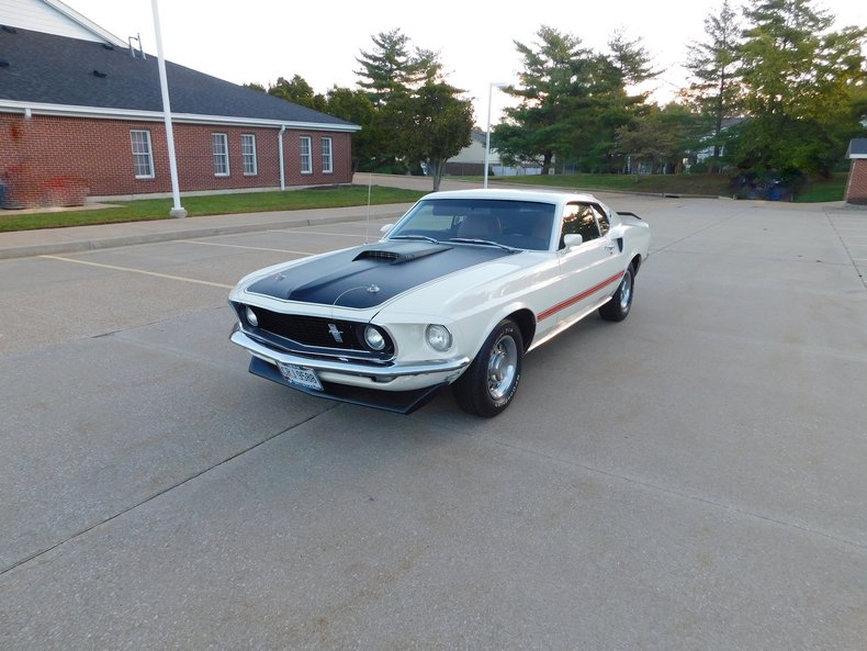 1969 Ford Mustang Mach One 20