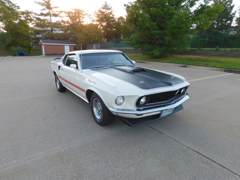 1969 Ford Mustang Mach One 23