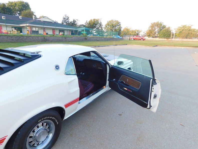 1969 Ford Mustang Mach One 41