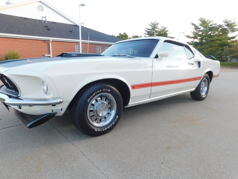 1969 Ford Mustang Mach One 71