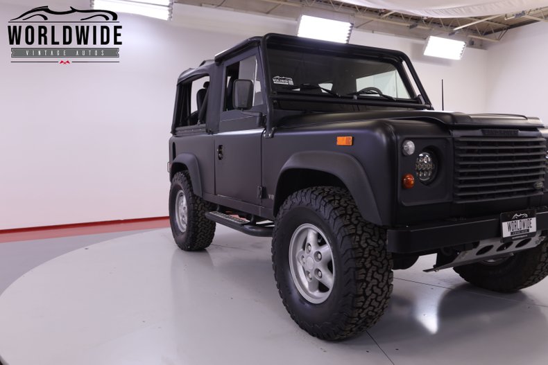 WWVA1223.KT.1 | 1994 Land Rover Defender | Worldwide Vintage Autos