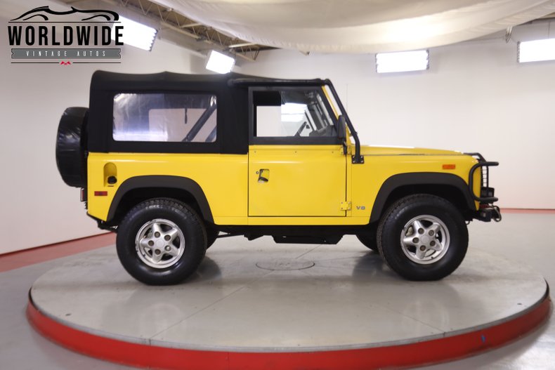 MHM4026.1 | 1994 Land Rover Defender 90 | Worldwide Vintage Autos