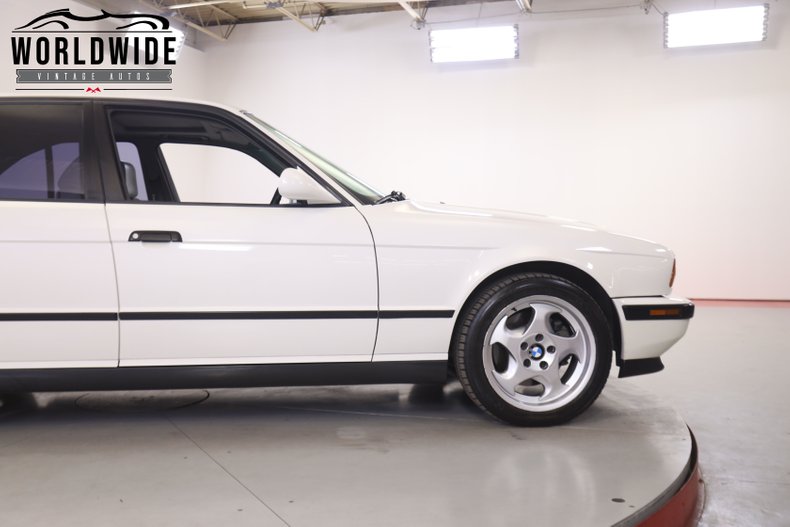 WWVA1460.KT.2 | 1993 BMW M5 E34 | Worldwide Vintage Autos