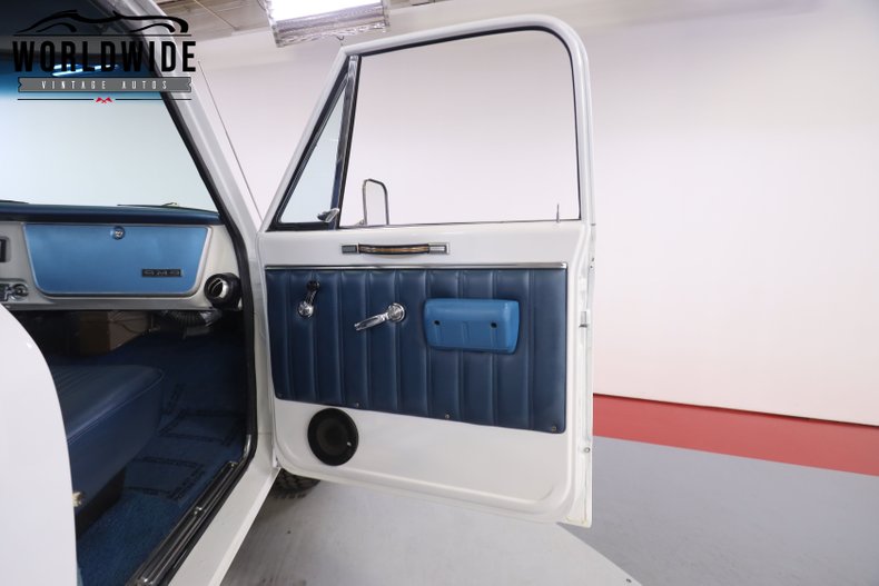 WWVA1515.KT.1 | 1968 GMC Camper Special | Worldwide Vintage Autos