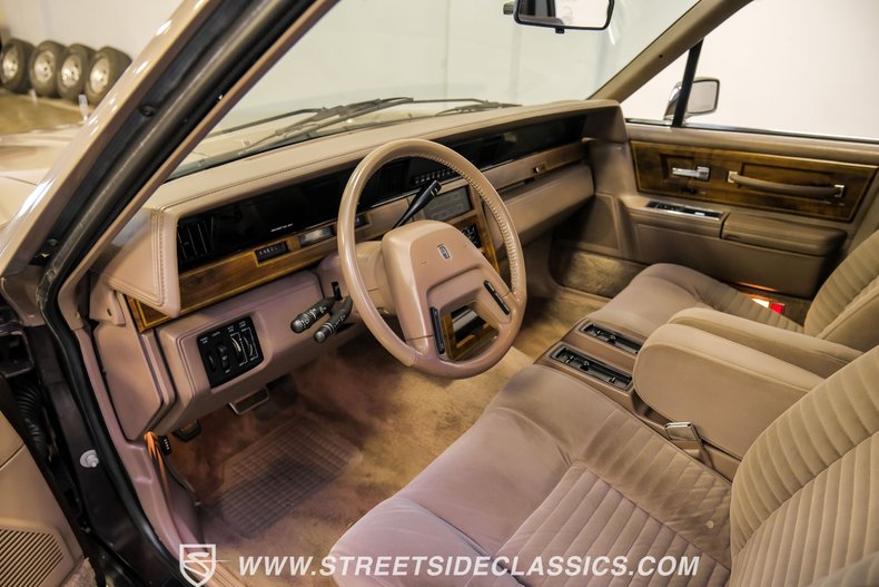 used 1986 Lincoln Continental car, priced at $11,995