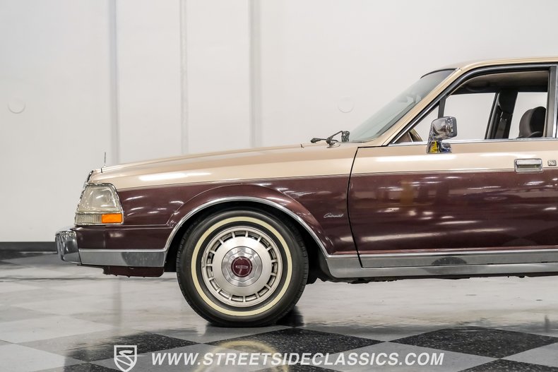 used 1986 Lincoln Continental car, priced at $11,995