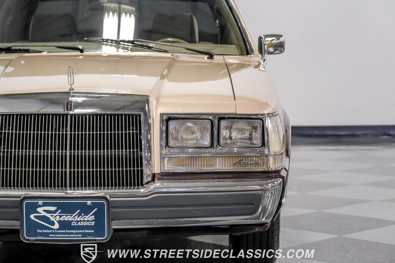 used 1986 Lincoln Continental car, priced at $10,995
