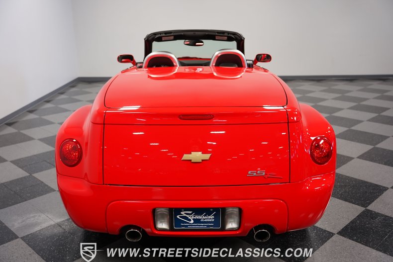 used 2005 Chevrolet SSR car, priced at $26,995